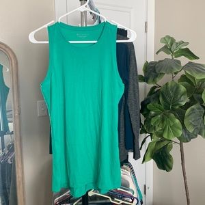 Athleta Kelly green high-neck tank